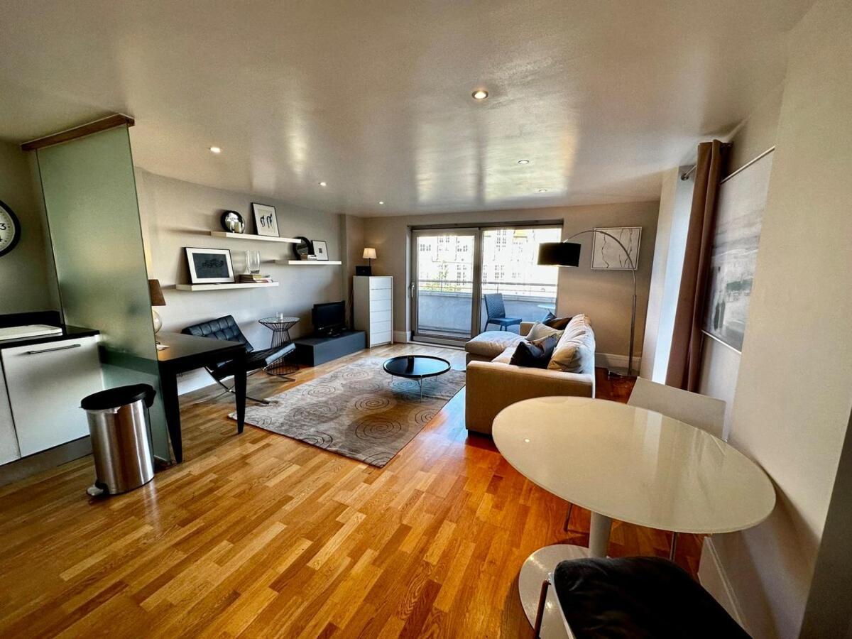 Luxury 1 Bed Flat With Parking, Clapham Junction * Londres